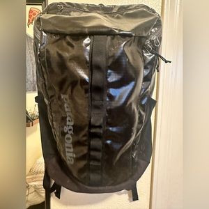 Patagonia black hole backpack 25L